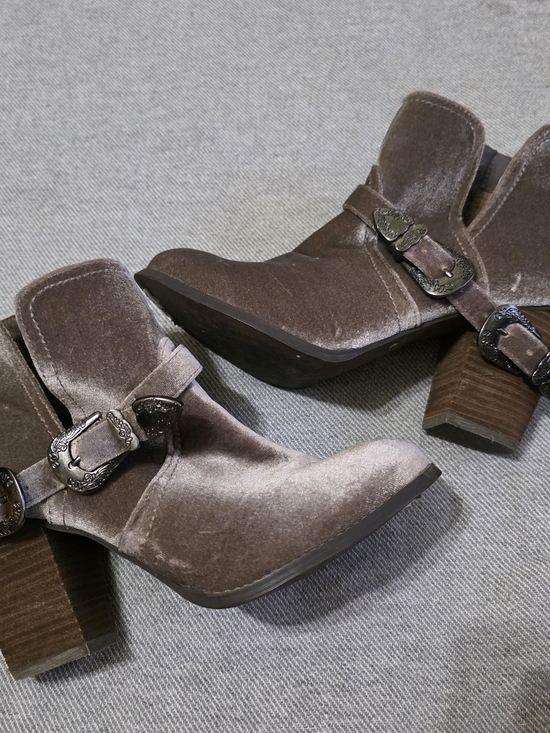 Buckle Shoes - Buckle Not Rated Velvet Ankle Boots in Taupe Brown